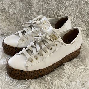 Keds x Wonder Woman Platform Sneakers – White Leopard Sole W10